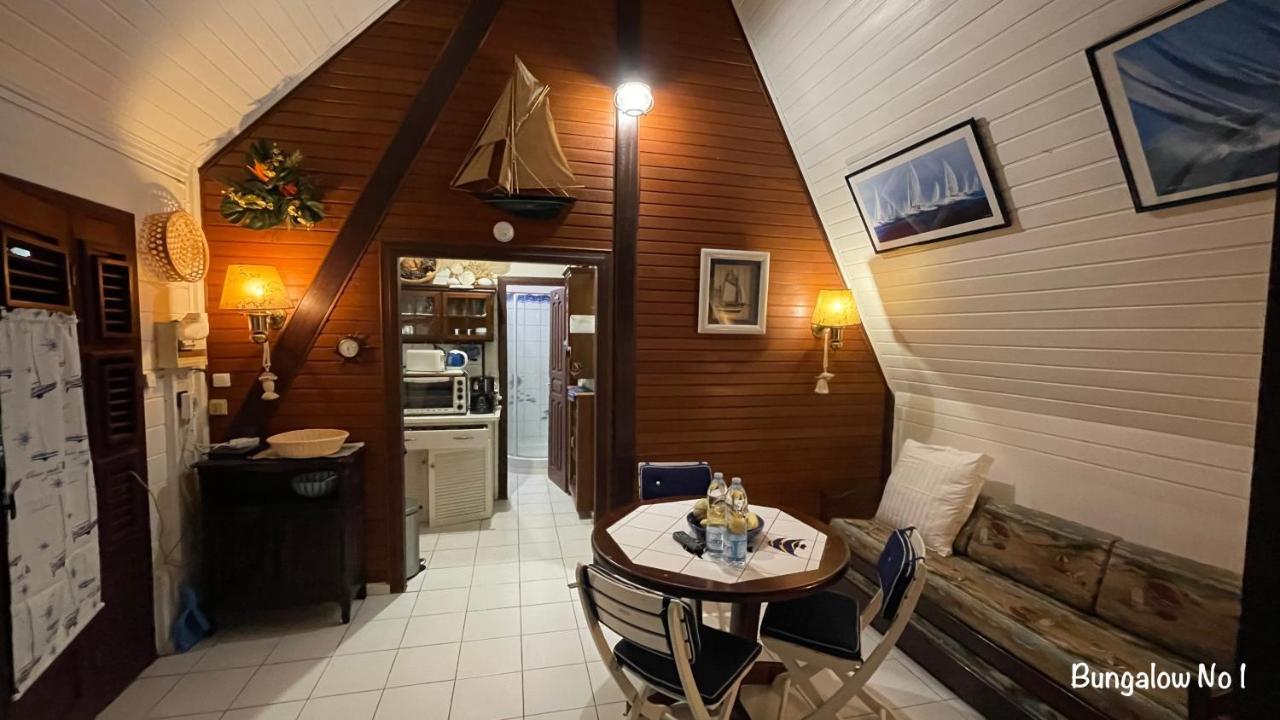 Les Bungalows De La Plage La Trinite Exterior photo